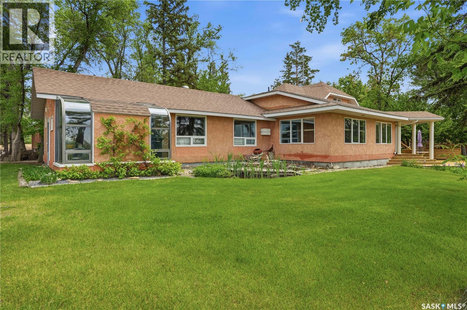 21 Pelican STREET W - 57