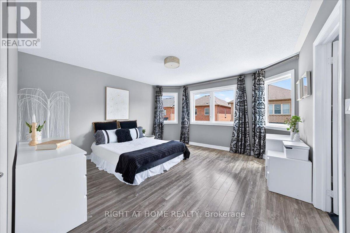 25 LONGWOOD AVENUE - 12