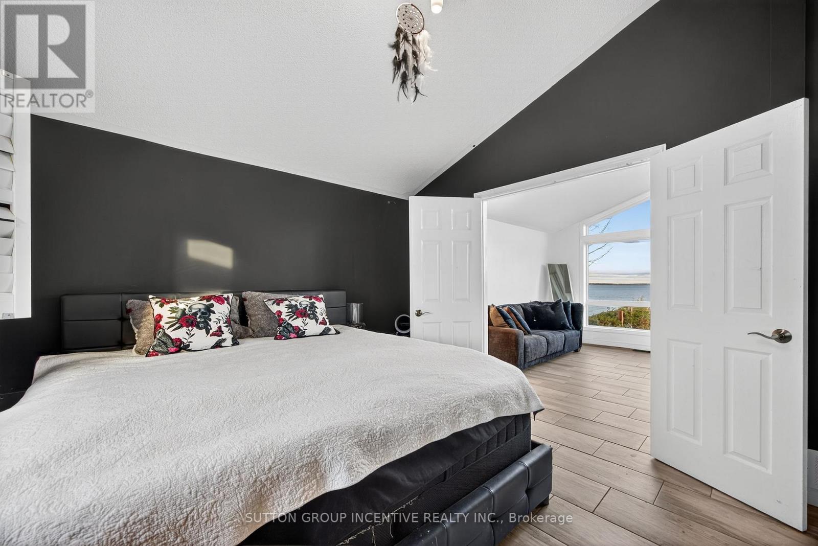 211 MOON POINT DRIVE - 12