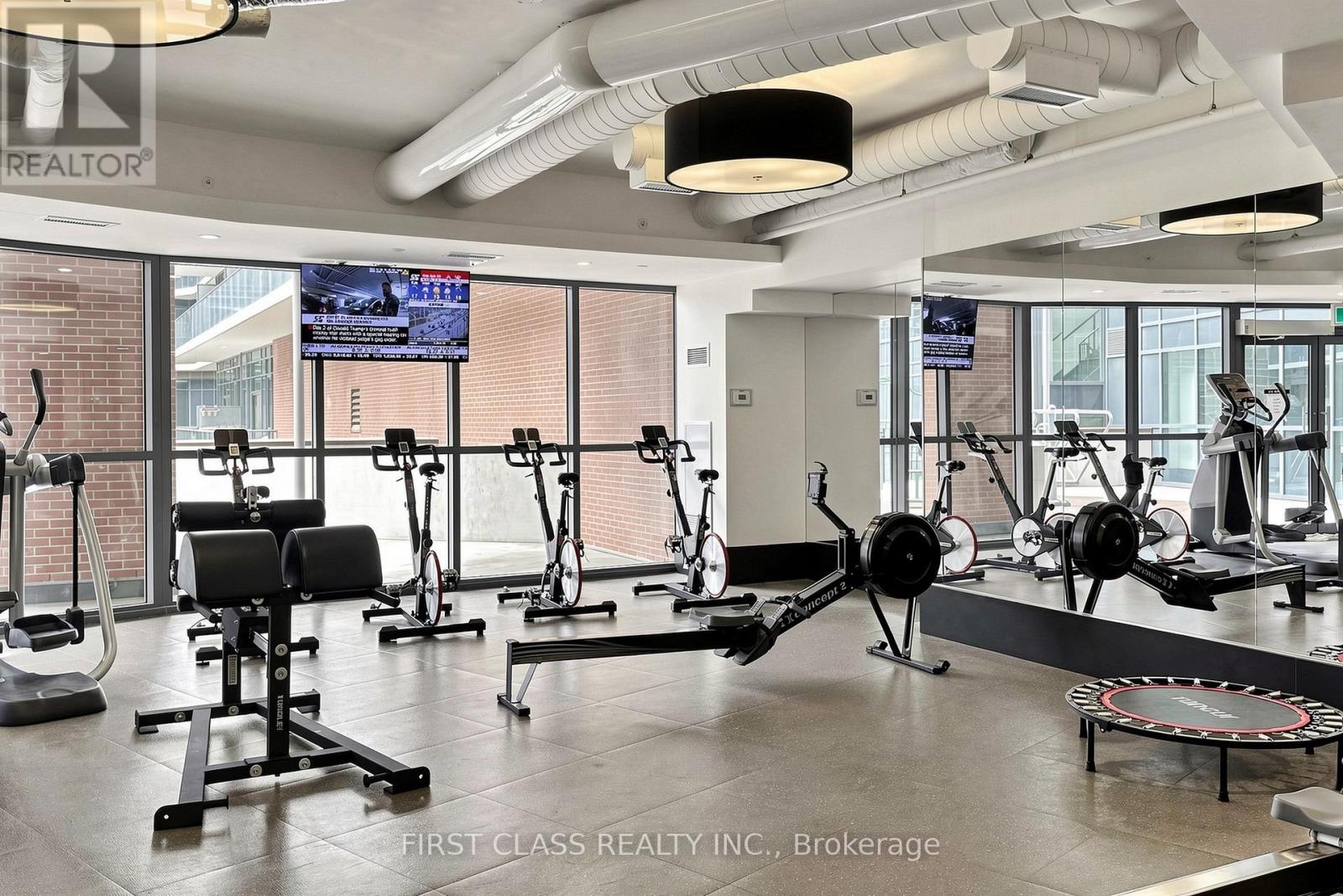 #635 38 IANNUZZI STREET - 28