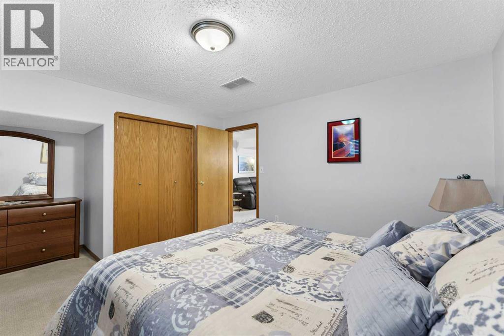 2 Hunter Court NE — photo 28