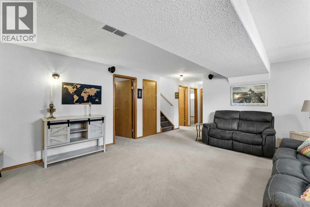 2 Hunter Court NE — photo 25