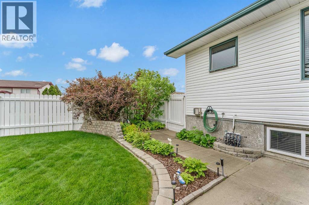 2 Hunter Court NE — photo 47