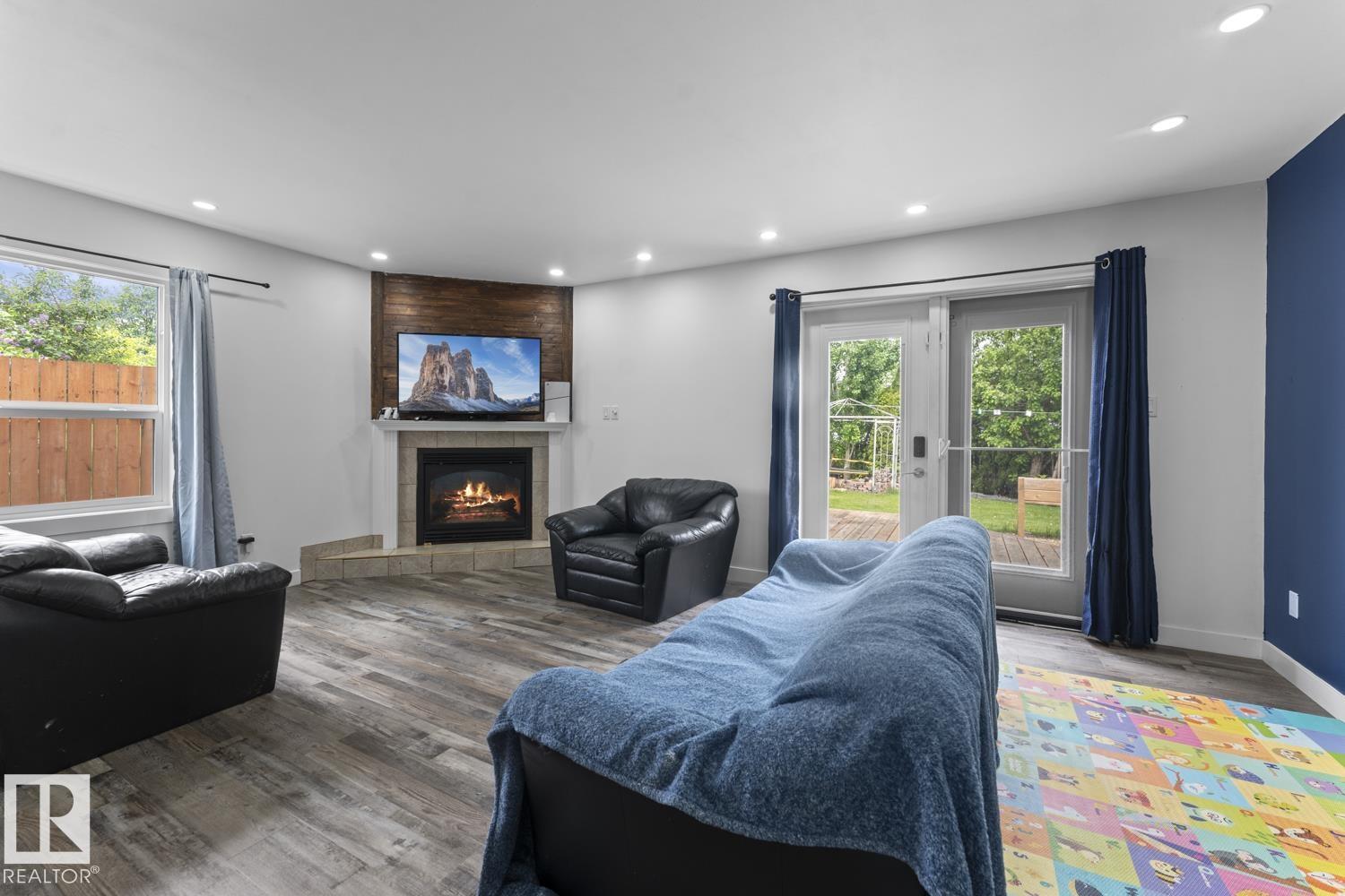 3802 51 AV — photo 20