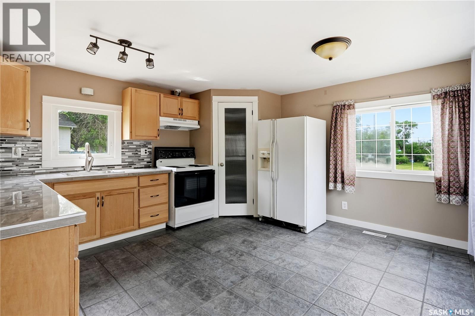 123 3rd STREET W - 5