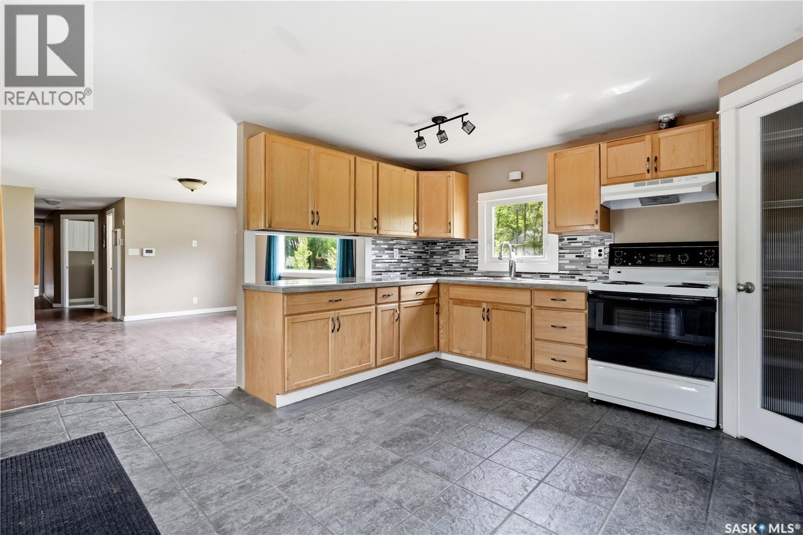 123 3rd STREET W - 7