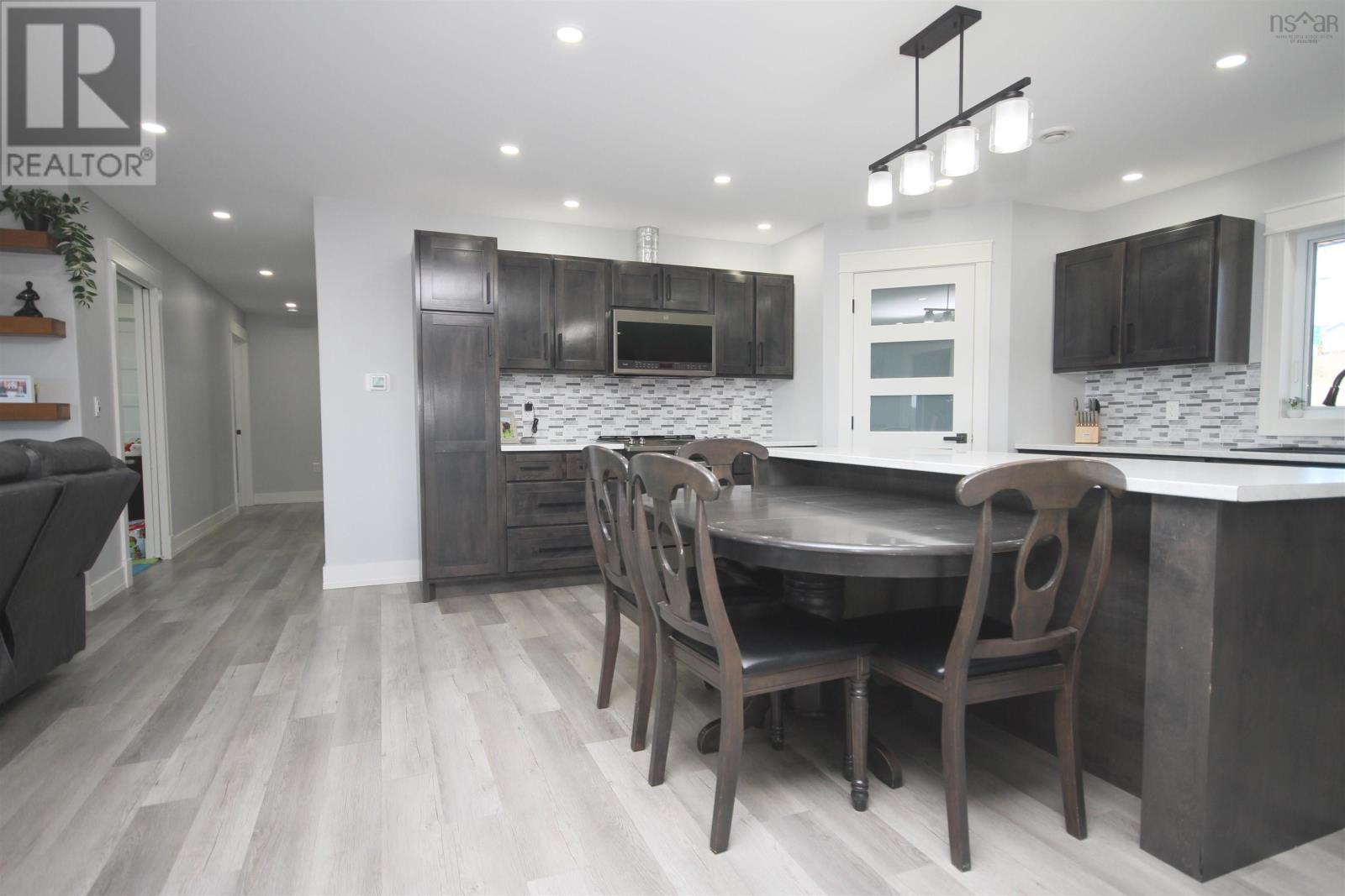 2712 High Road Road - 17