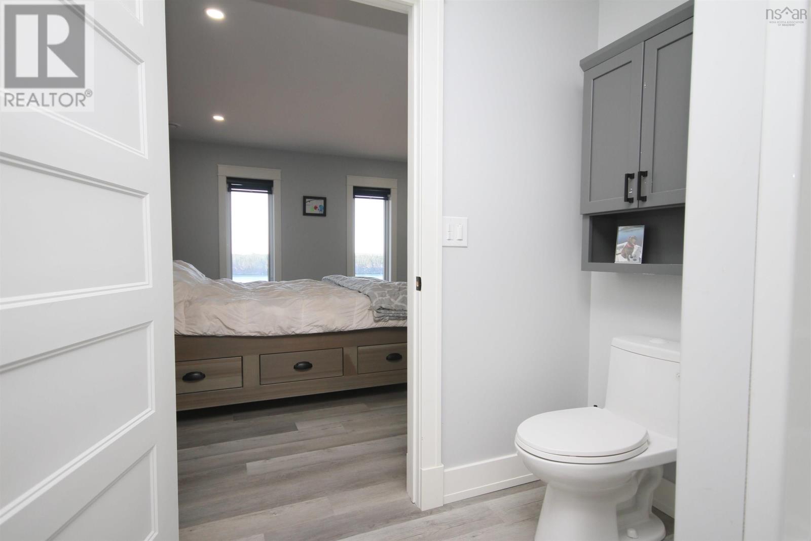 2712 High Road Road - 27