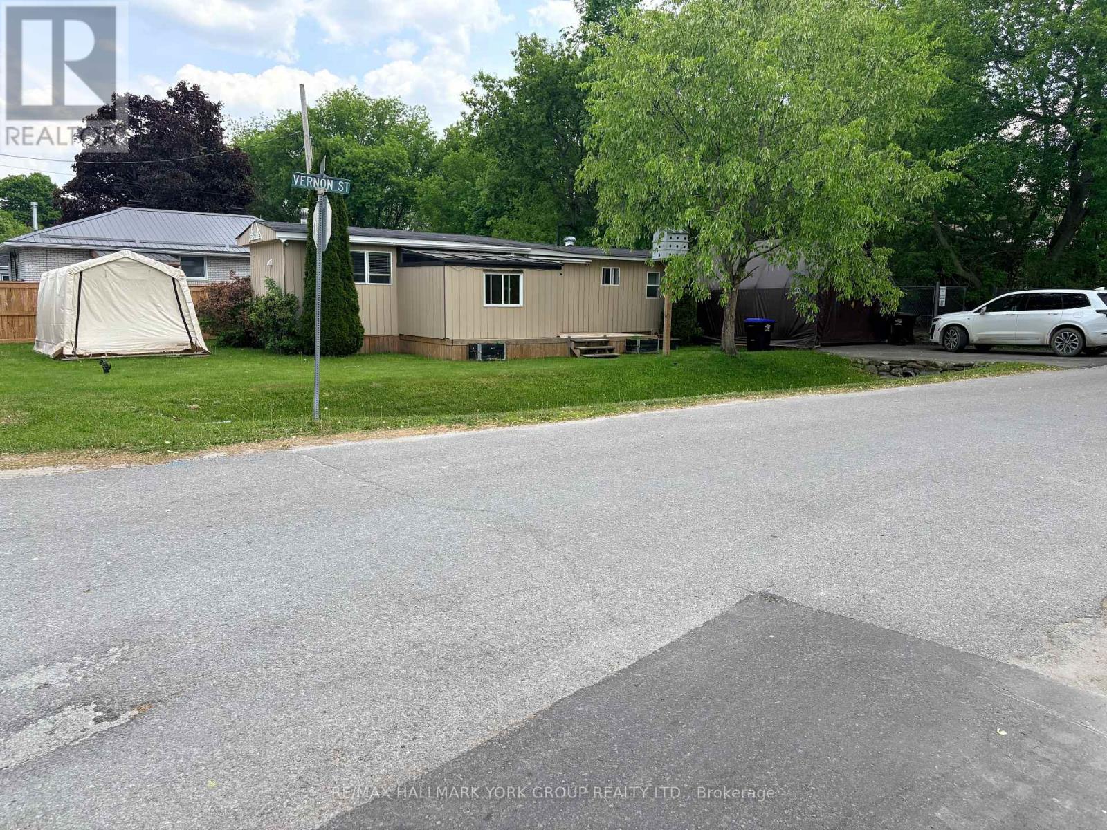 78 VERNON STREET - 5