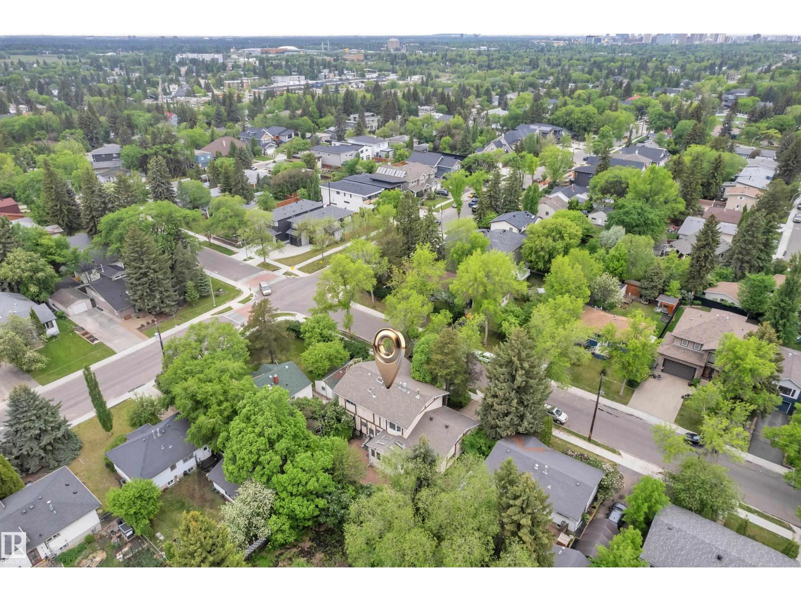 10819 54 AV NW — photo 47