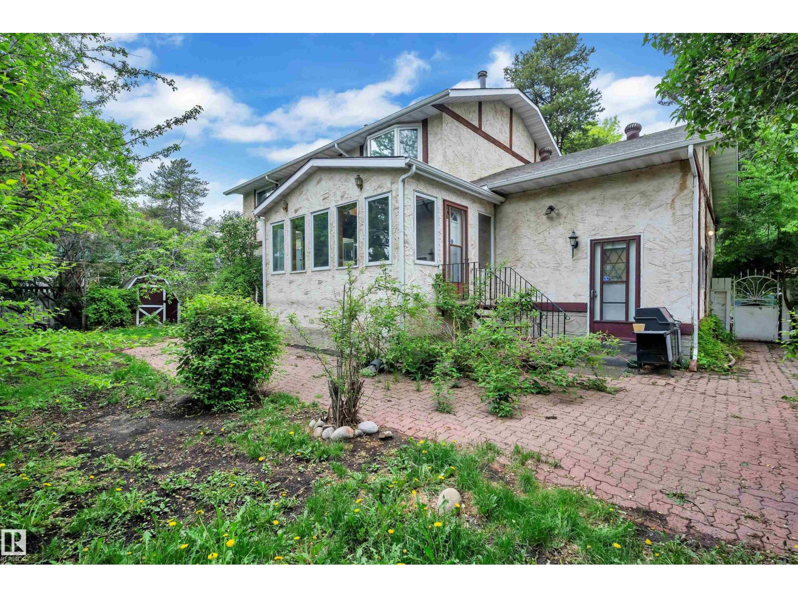10819 54 AV NW — photo 52