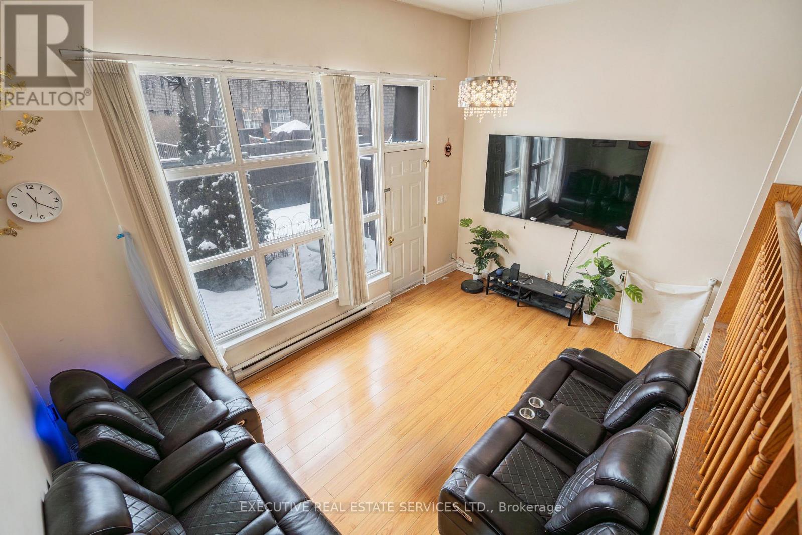 25 BRIAR PATH - 6