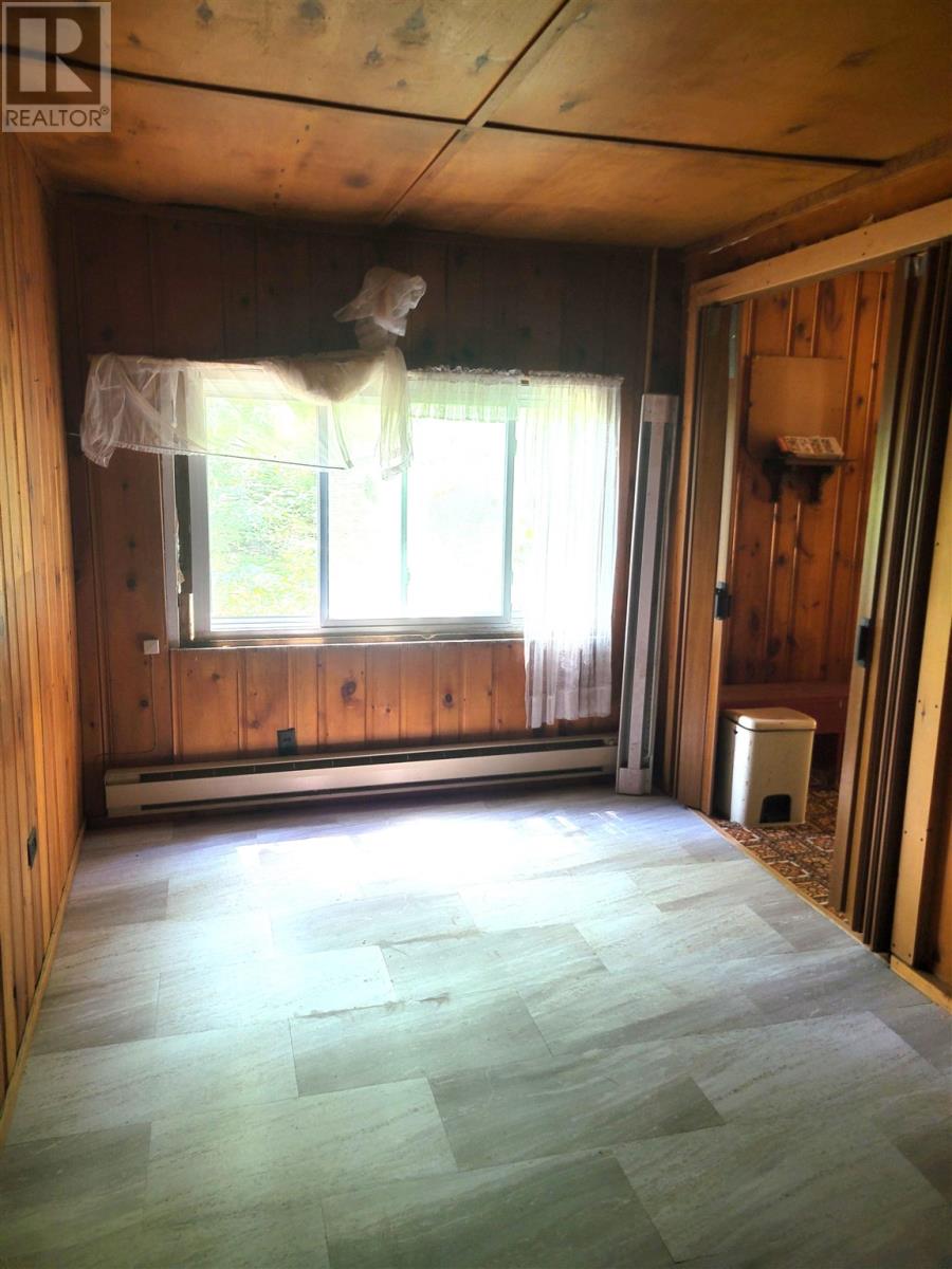 350 Mission RD - 27
