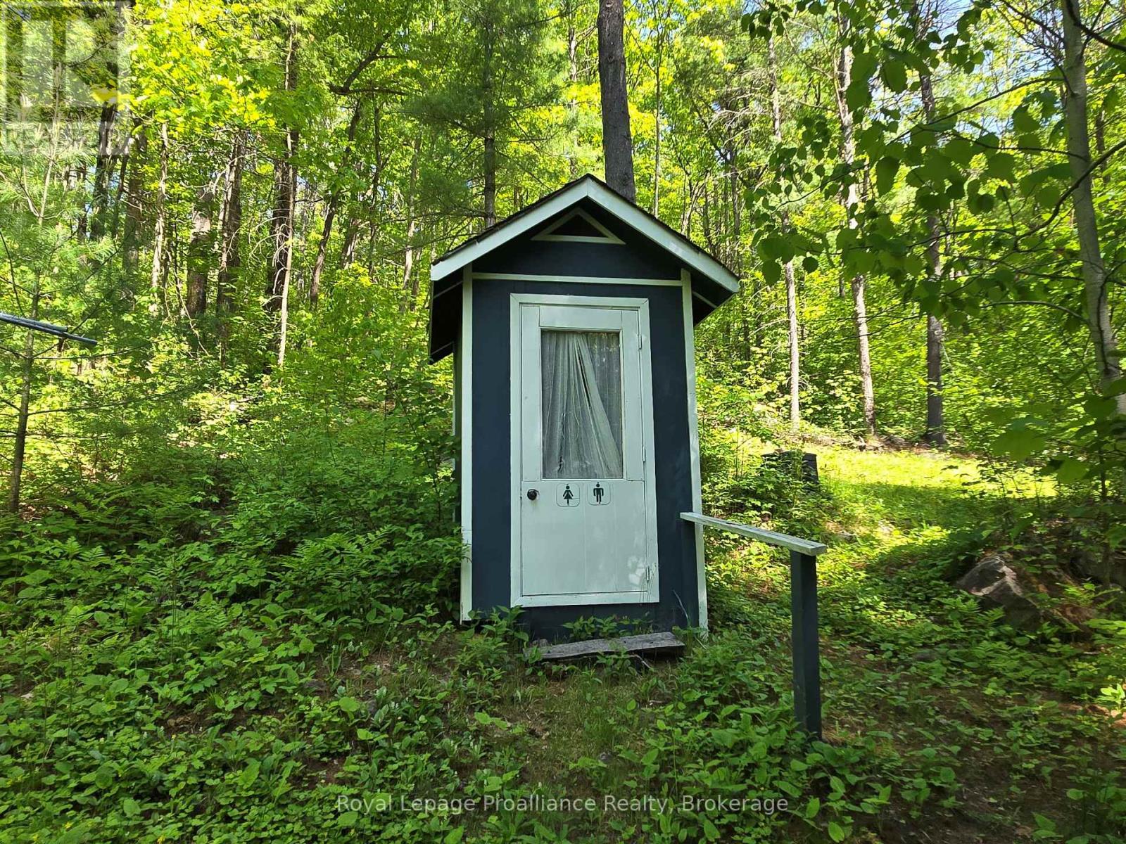 2807 MACKIE LAKE - 32
