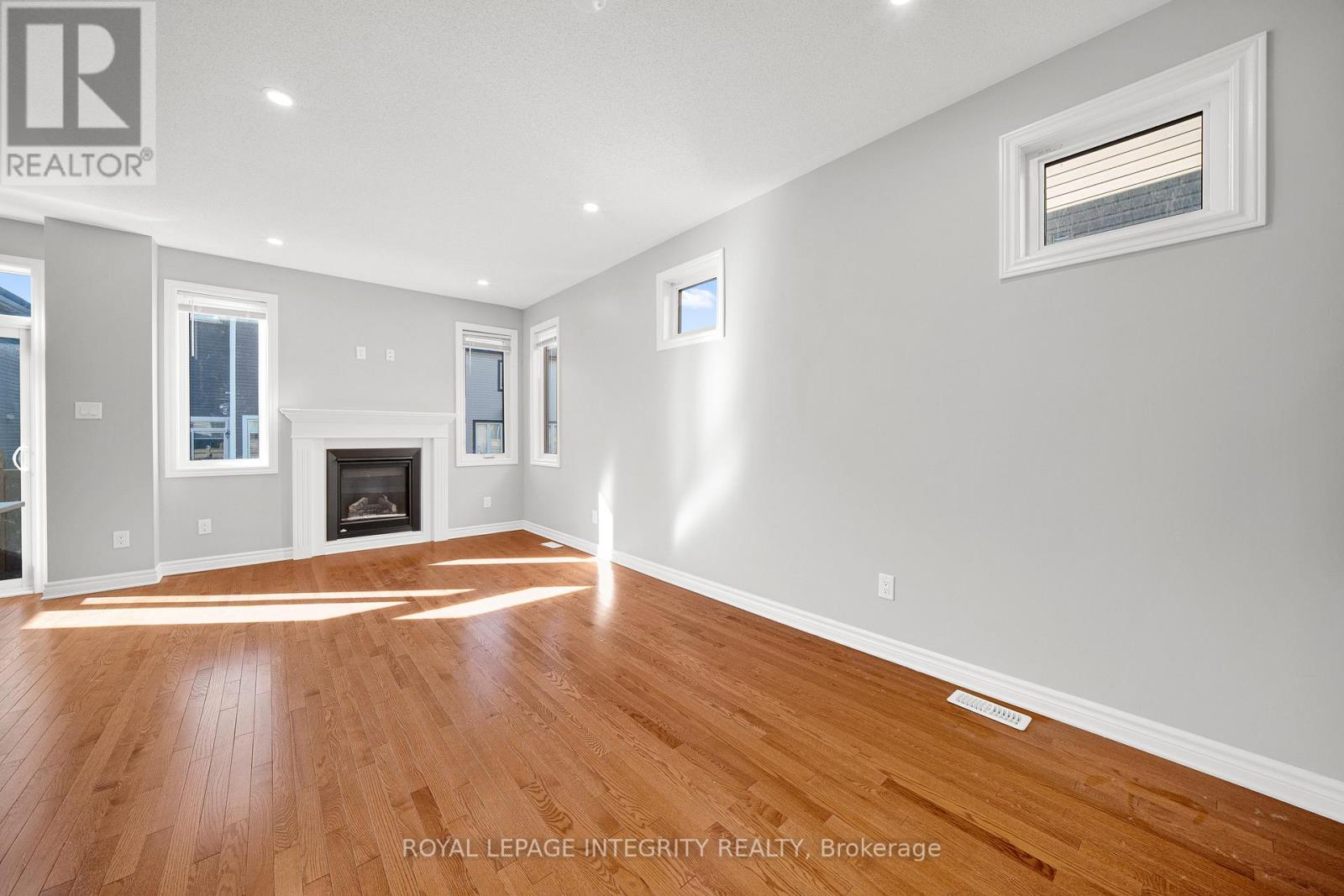 4 Bed, 3 Bath House for Rent in Ottawa – 918 KILBIRNIE DRIVE, Ottawa – MLS# X13442332 - Image 8