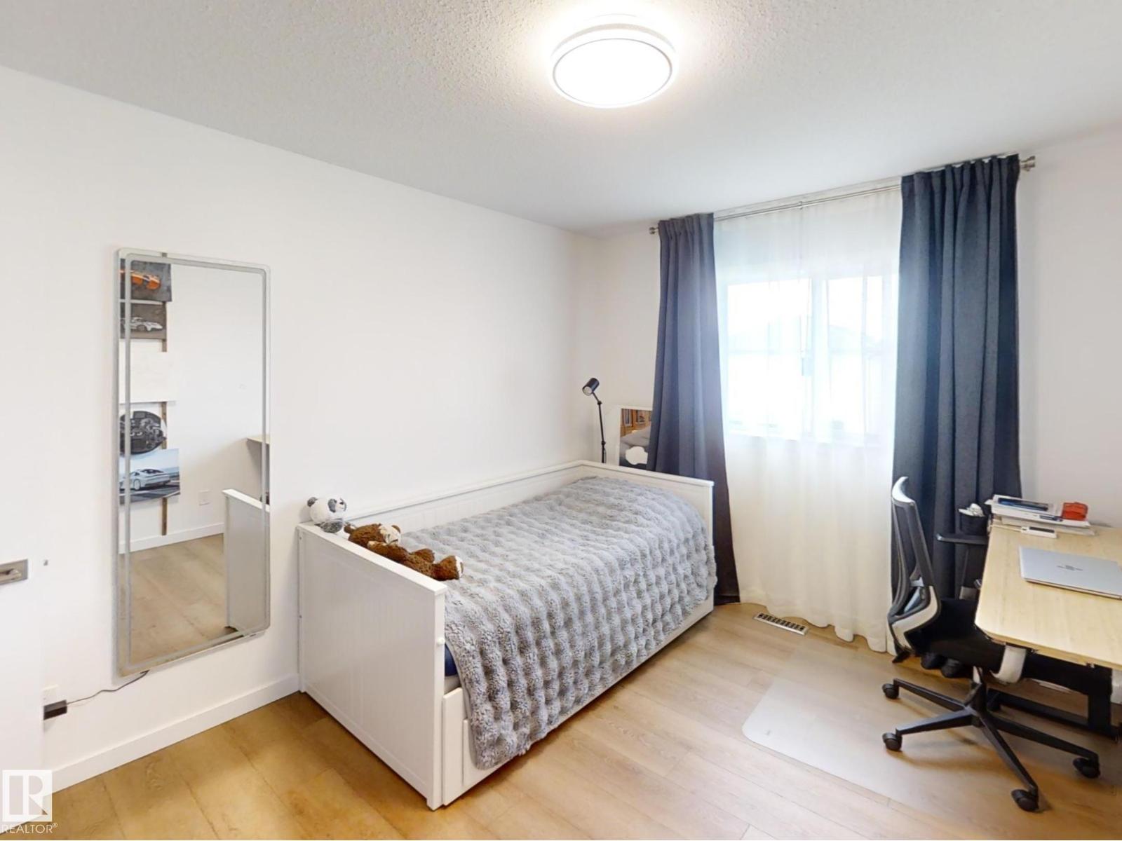 12936 161A AV NW - 26