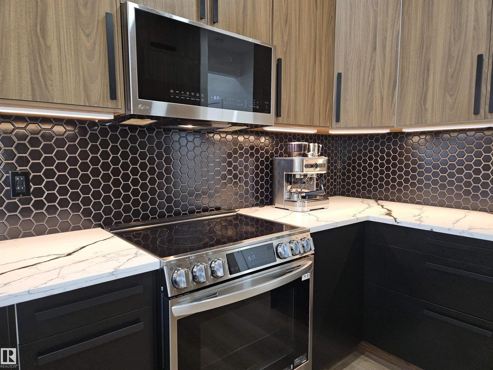 12936 161A AV NW - 11