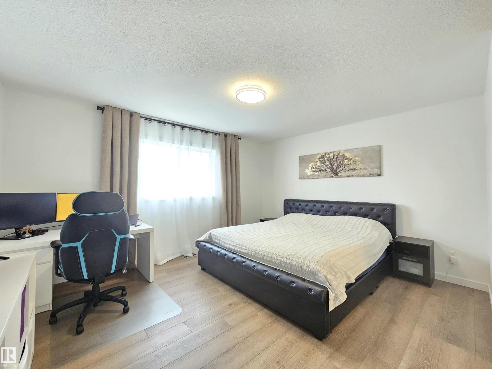 12936 161A AV NW - 22