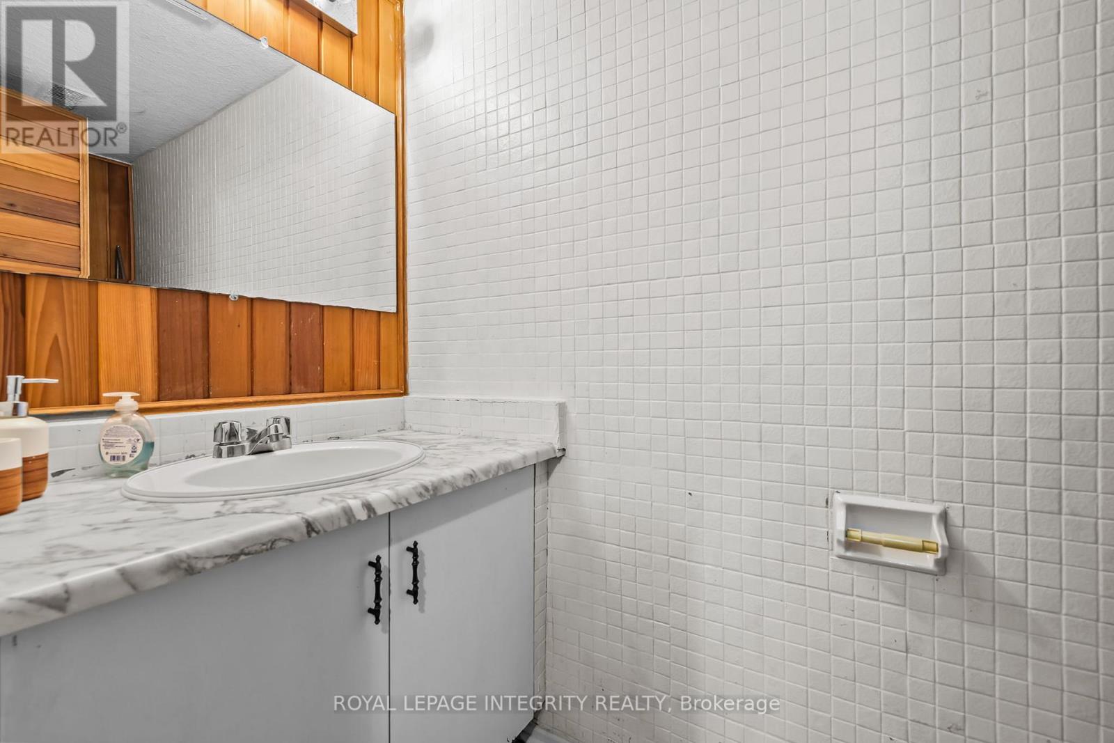 3565 ALADDIN LANE - 22