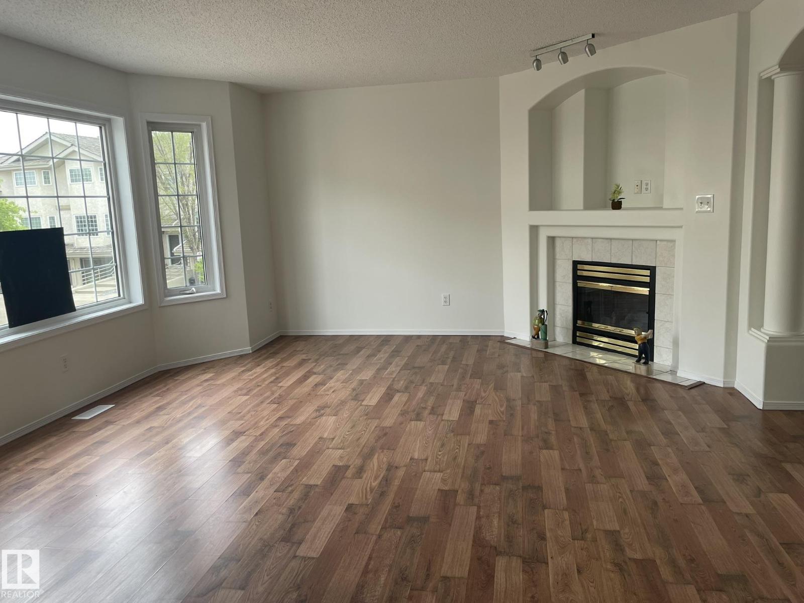 #2 1295 CARTER CREST RD NW - 2