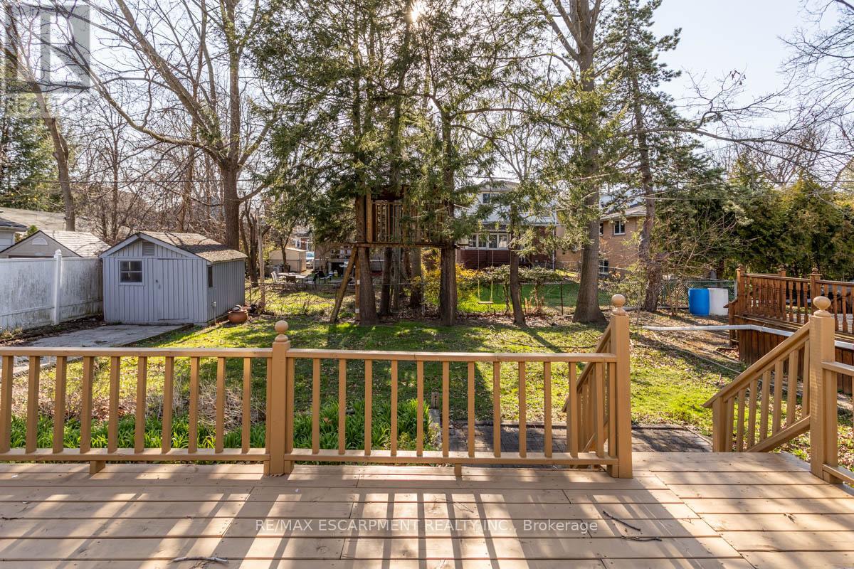 17 THORNDALE STREET N - 37