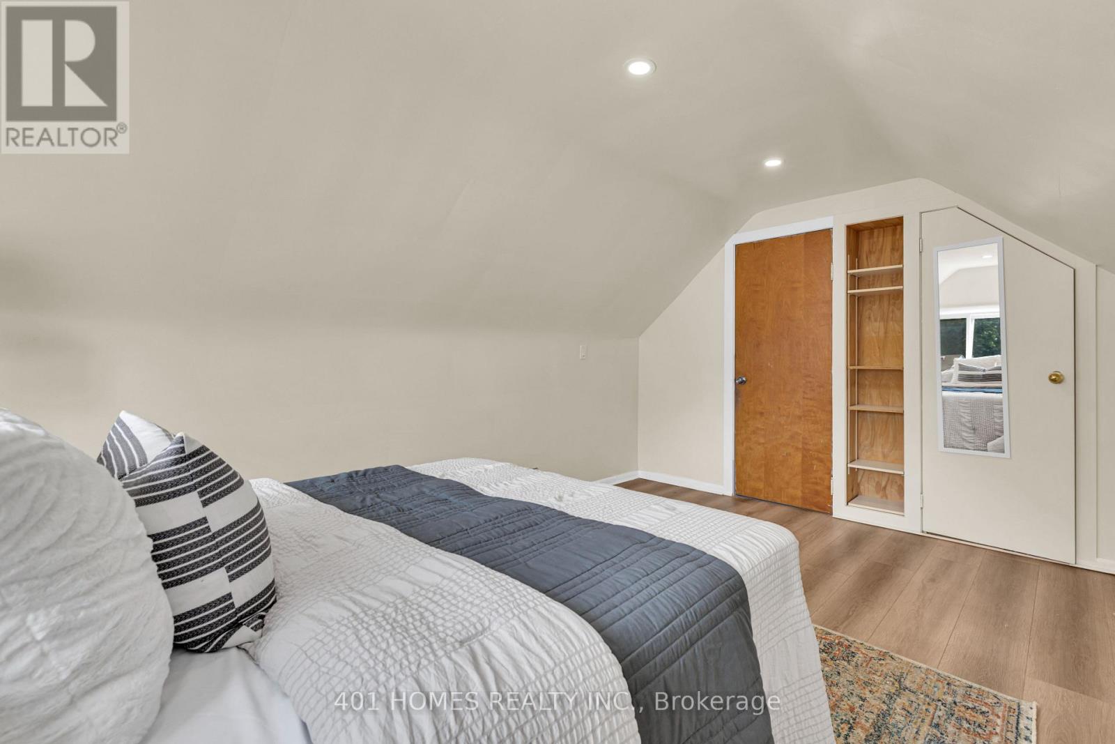 3711 DANDURAND BOULEVARD - 12