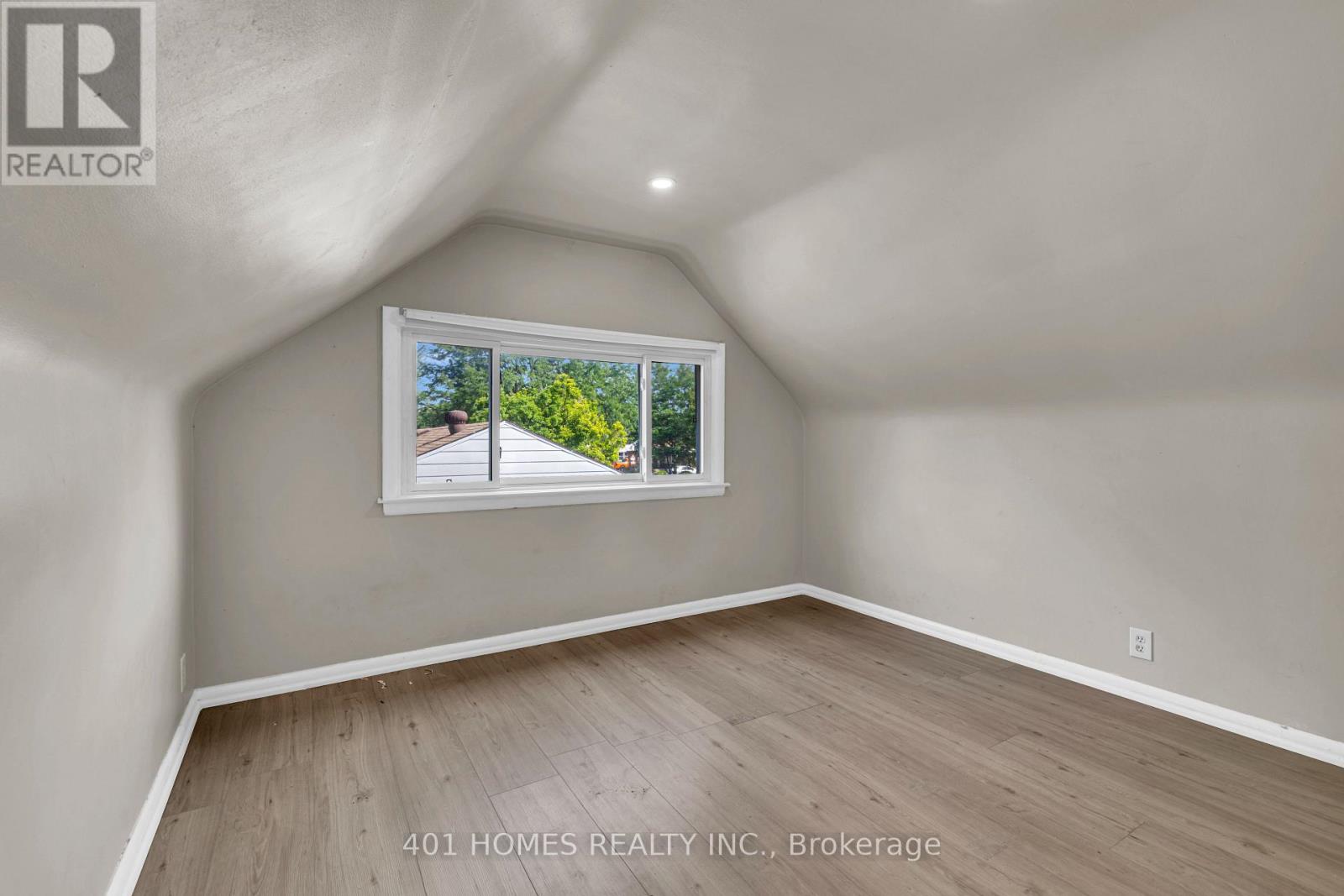 3711 DANDURAND BOULEVARD - 15