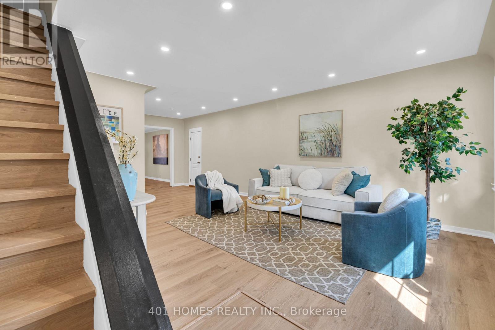 3711 DANDURAND BOULEVARD - 3