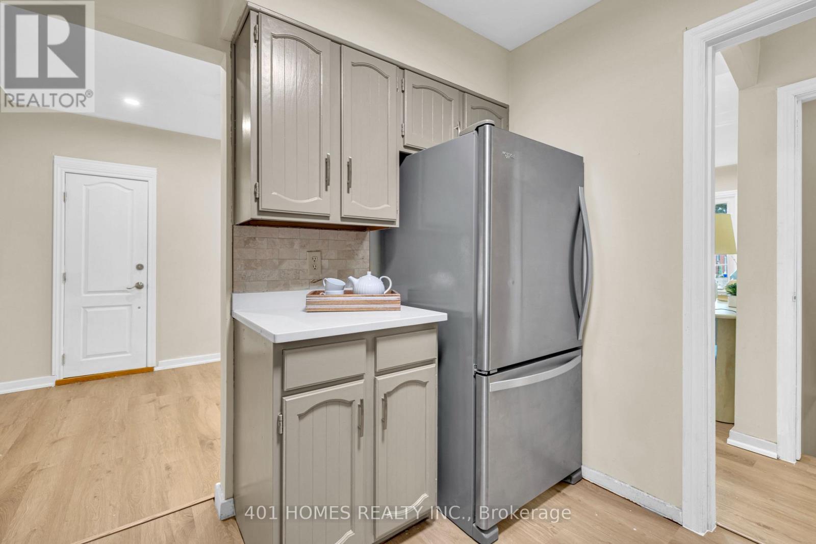3711 DANDURAND BOULEVARD - 6