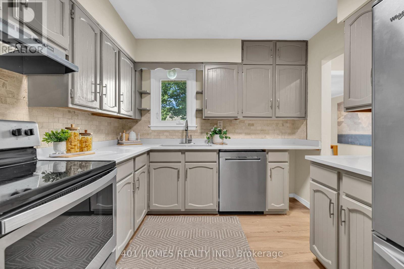 3711 DANDURAND BOULEVARD - 8