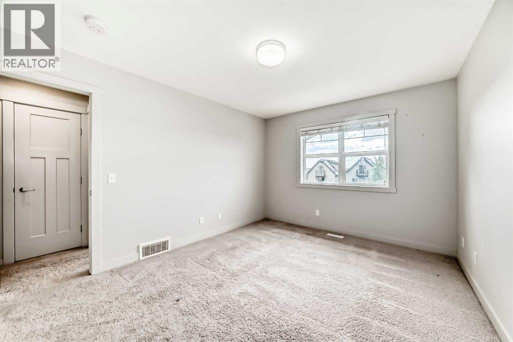 709 Skyview Ranch Grove NE - 21