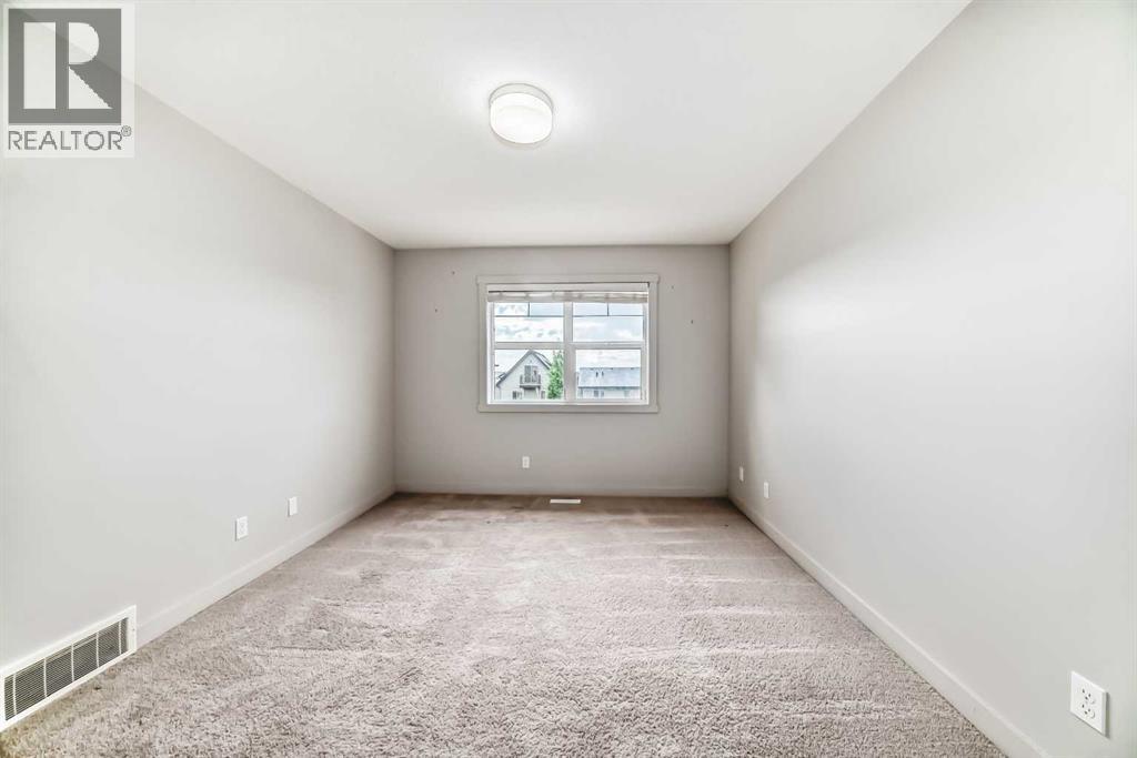 709 Skyview Ranch Grove NE - 20