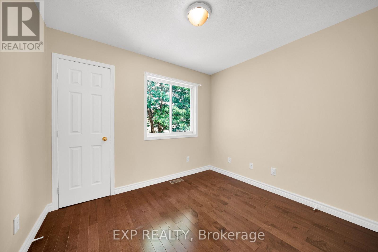 43 TRUMP AVENUE - 22