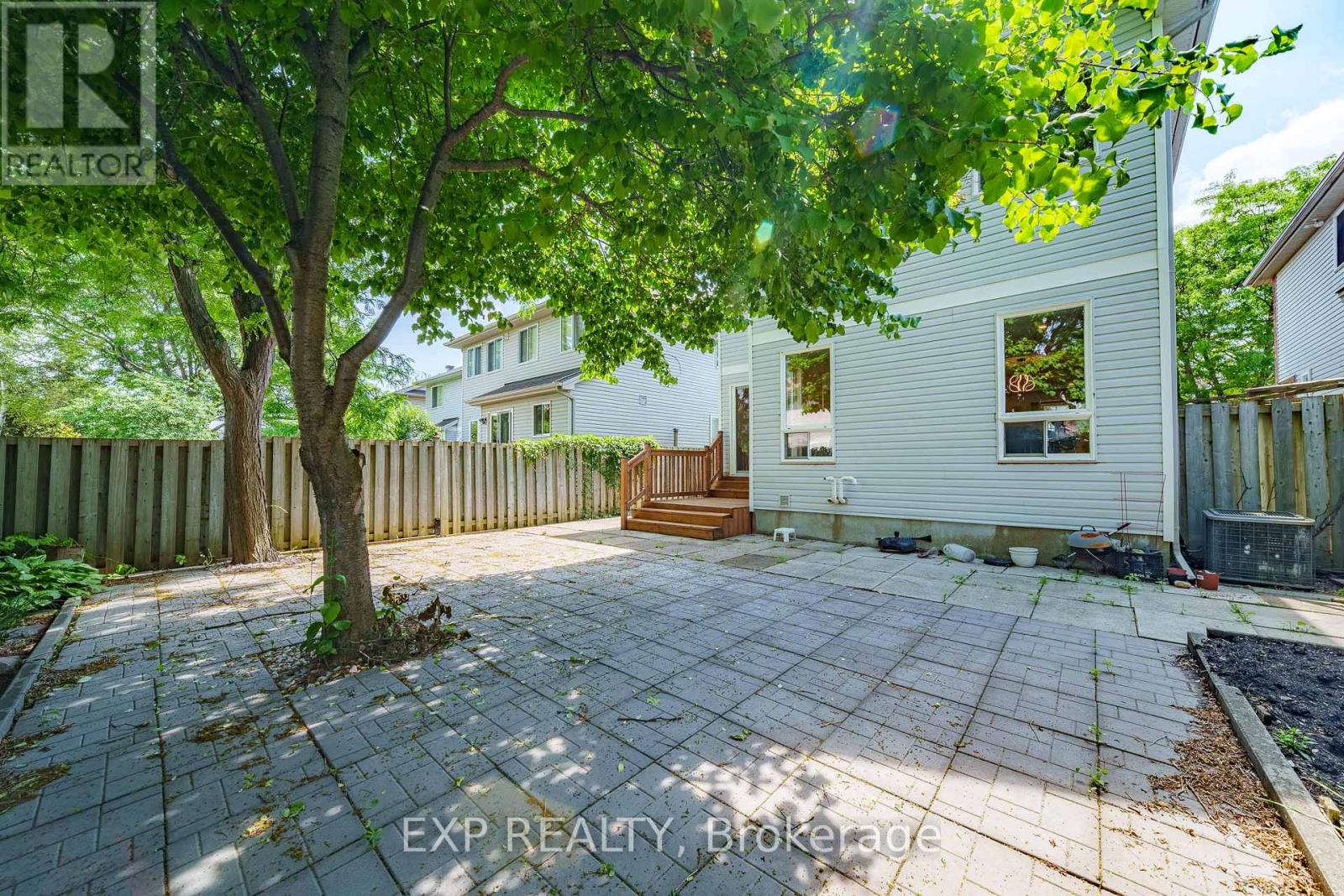 43 TRUMP AVENUE - 32