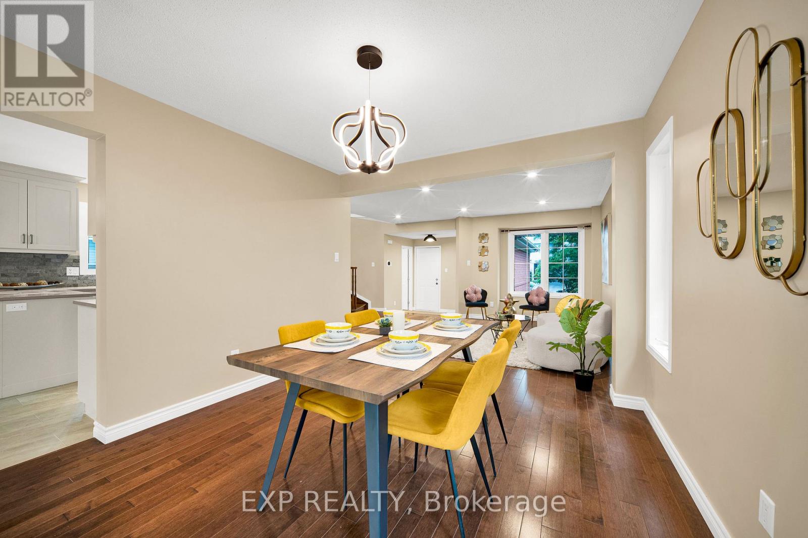 43 TRUMP AVENUE - 5