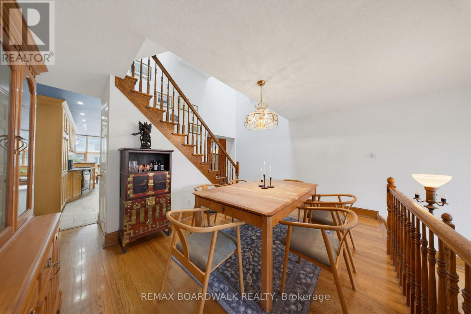3 Bed, 3 Bath House for Sale in Ottawa – B – 595 BESSERER STREET, Ottawa – MLS# X13442432 - Image 13