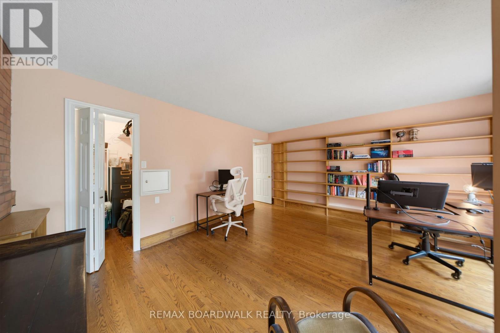 3 Bed, 3 Bath House for Sale in Ottawa – B – 595 BESSERER STREET, Ottawa – MLS# X13442432 - Image 31