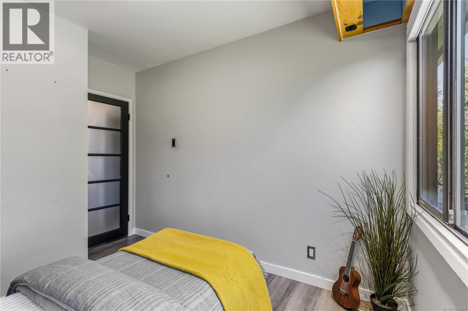  1735 Newton Street, Victoria