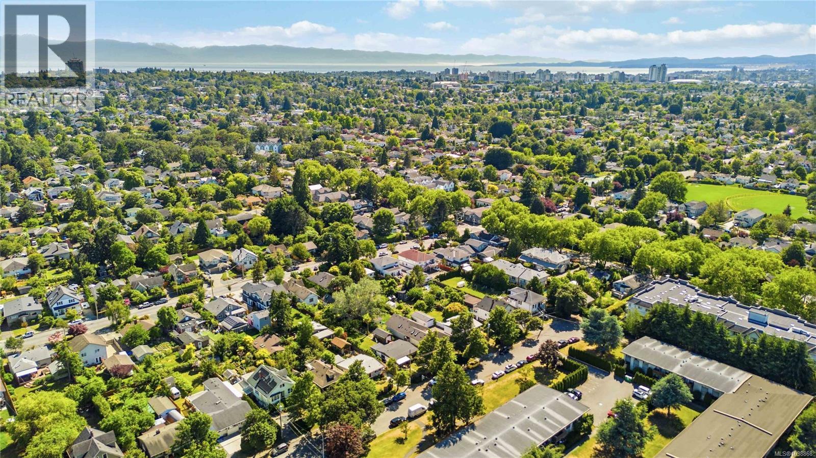  1735 Newton Street, Victoria