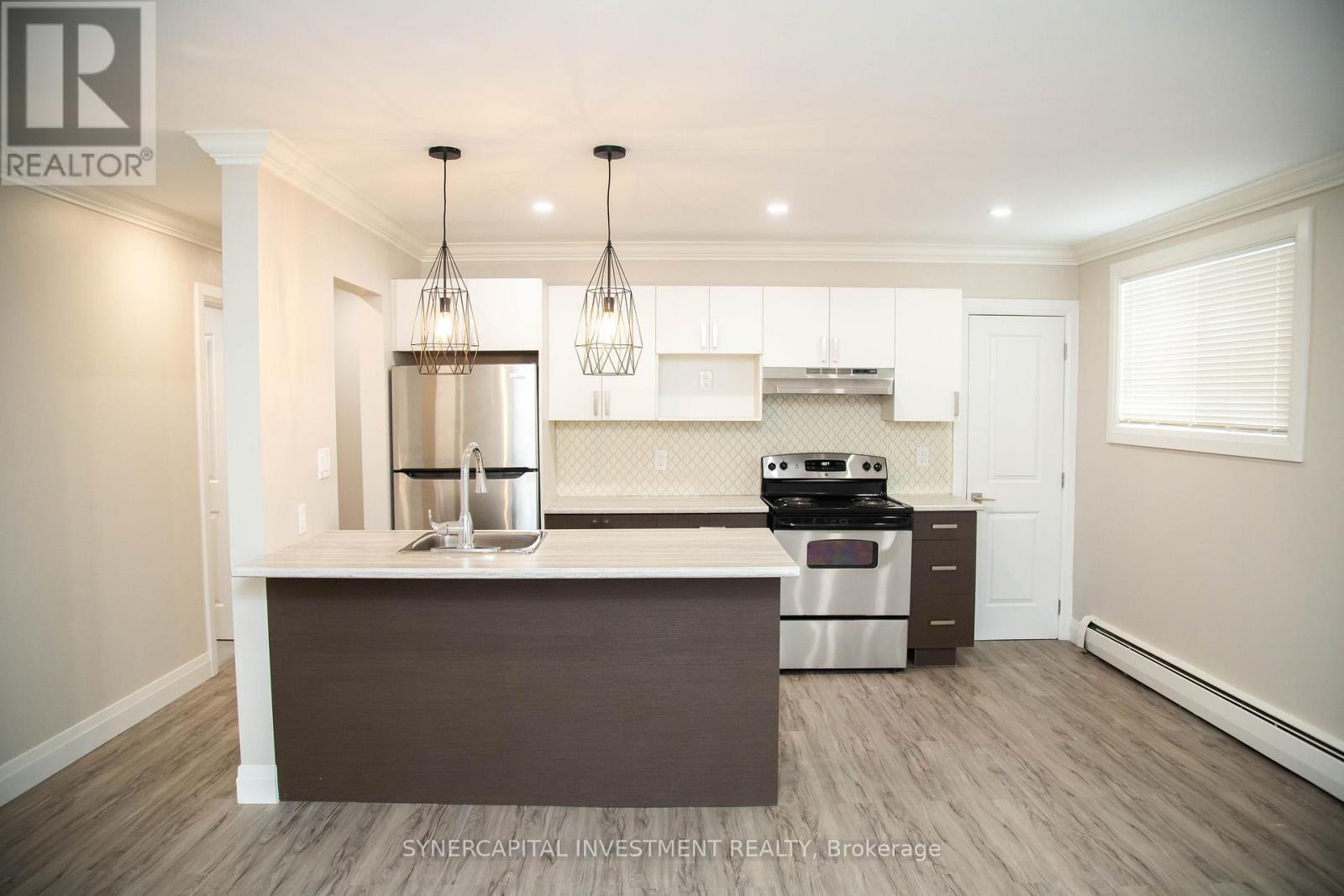 125 - 145 - 165 - 185 CATHERINE STREET - 12