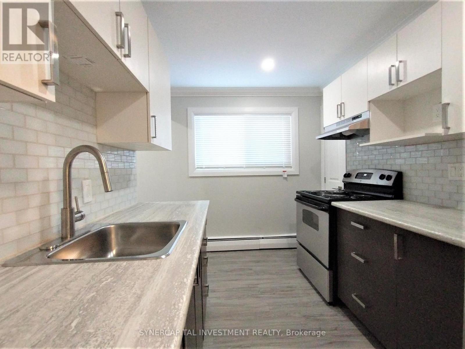 125 - 145 - 165 - 185 CATHERINE STREET - 27