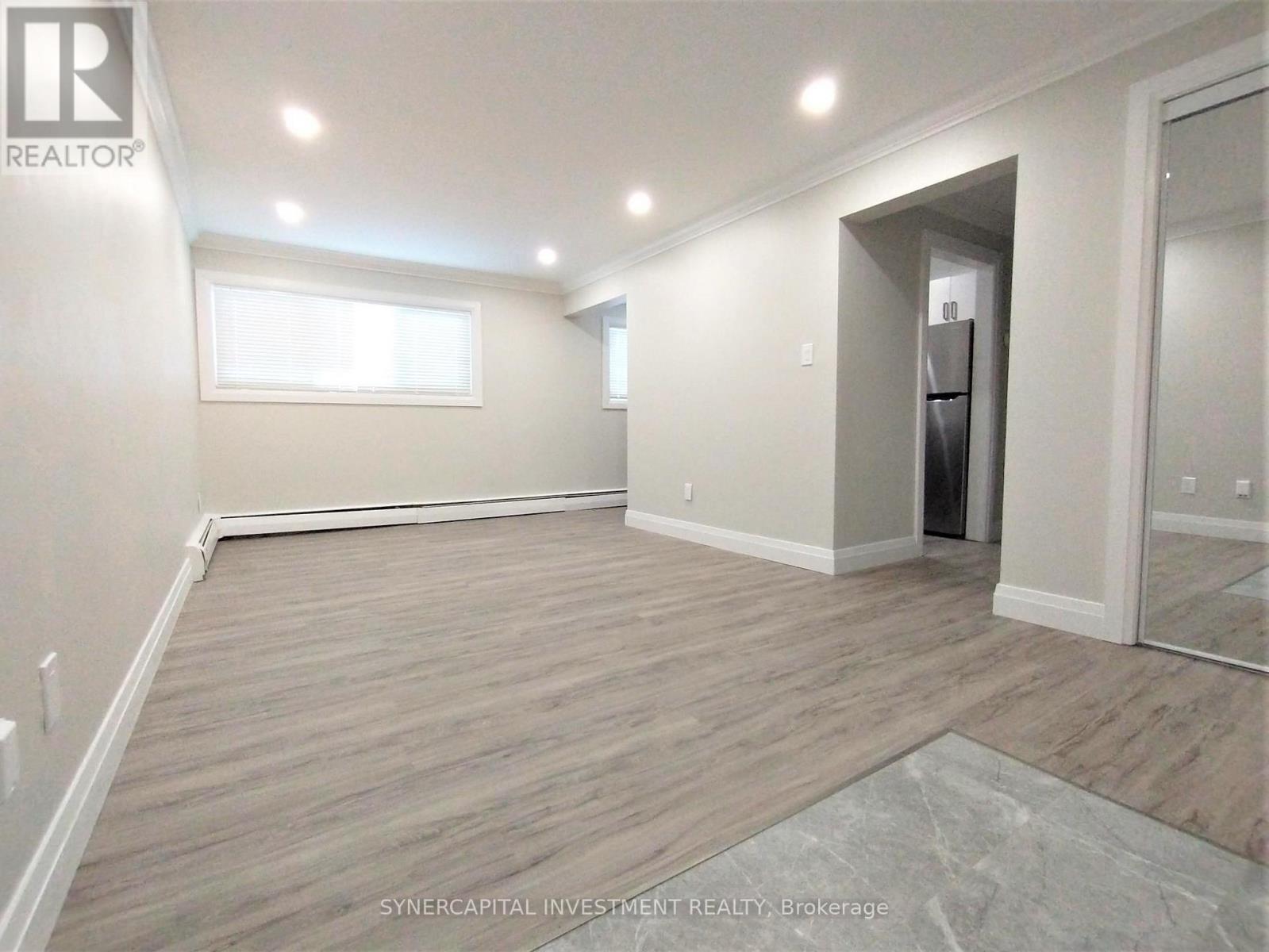 125 - 145 - 165 - 185 CATHERINE STREET - 30