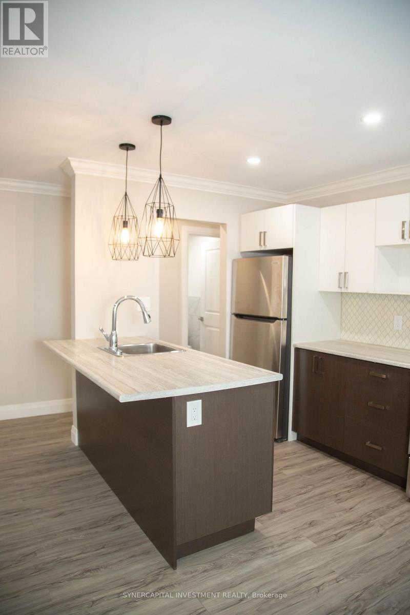 125 - 145 - 165 - 185 CATHERINE STREET - 33
