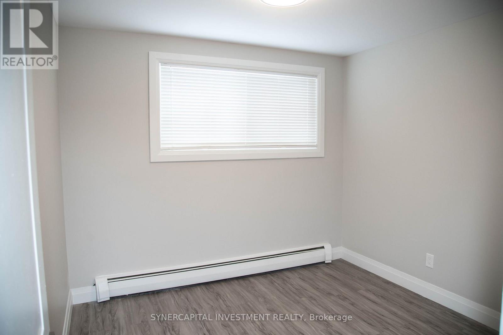 125 - 145 - 165 - 185 CATHERINE STREET - 37
