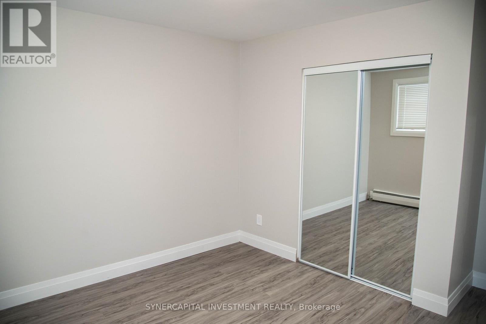 125 - 145 - 165 - 185 CATHERINE STREET - 38