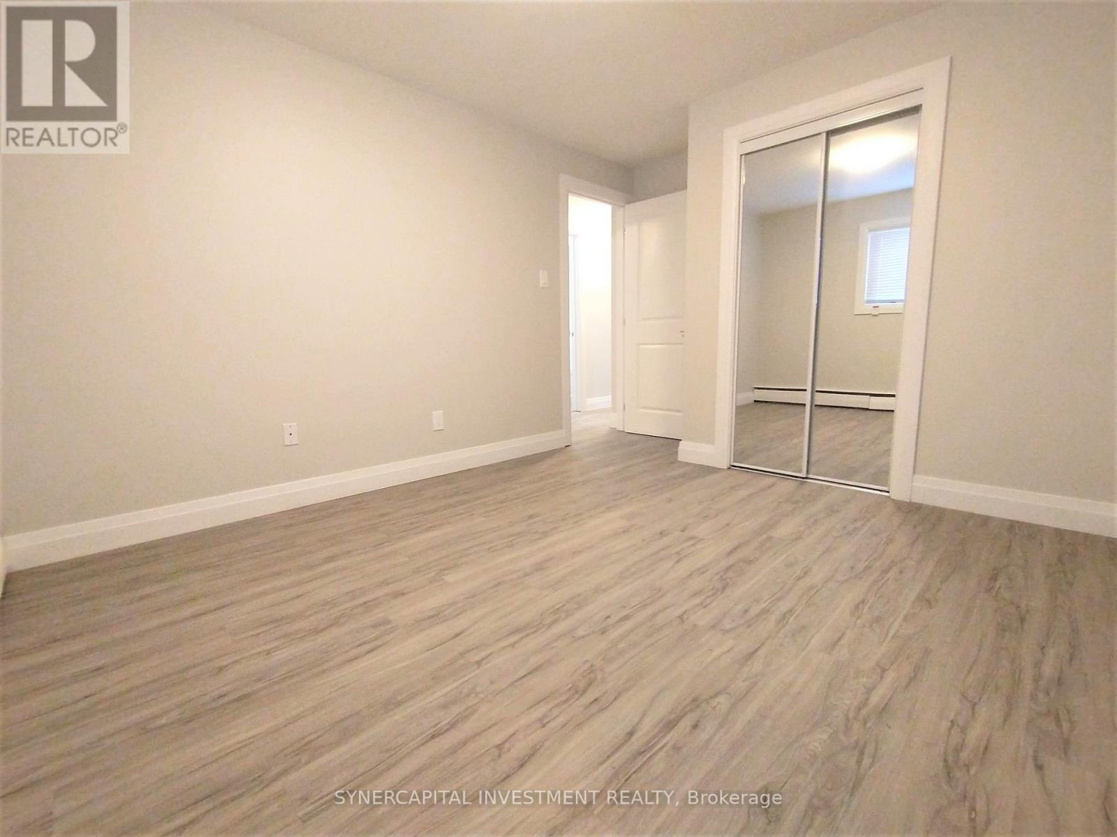 125 - 145 - 165 - 185 CATHERINE STREET - 39