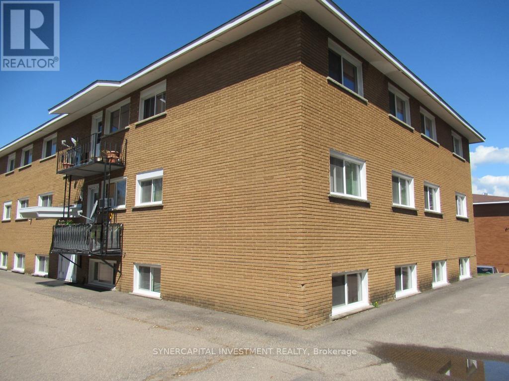 125 - 145 - 165 - 185 CATHERINE STREET - 42