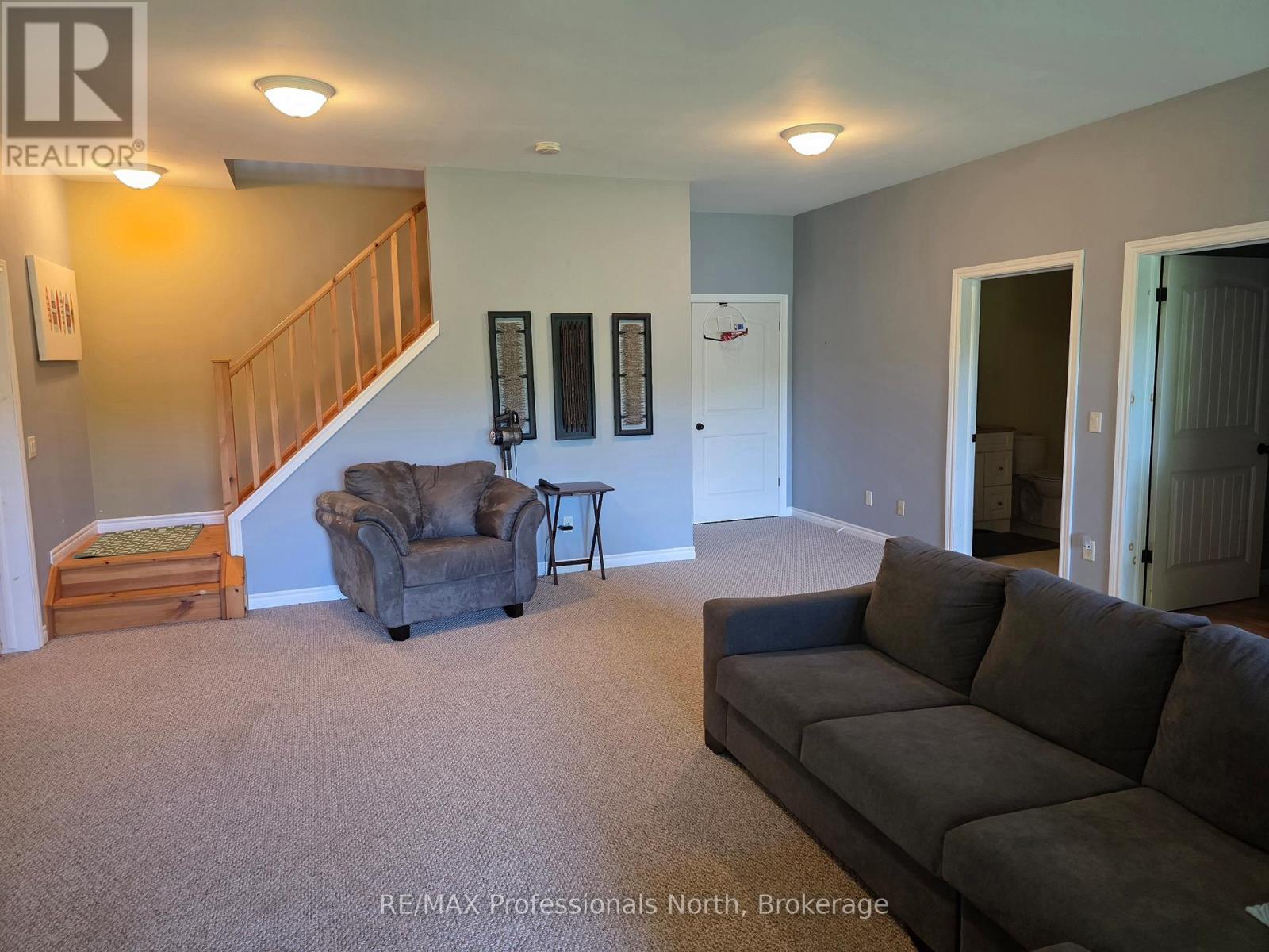 98 LYNX DRIVE - Image 25