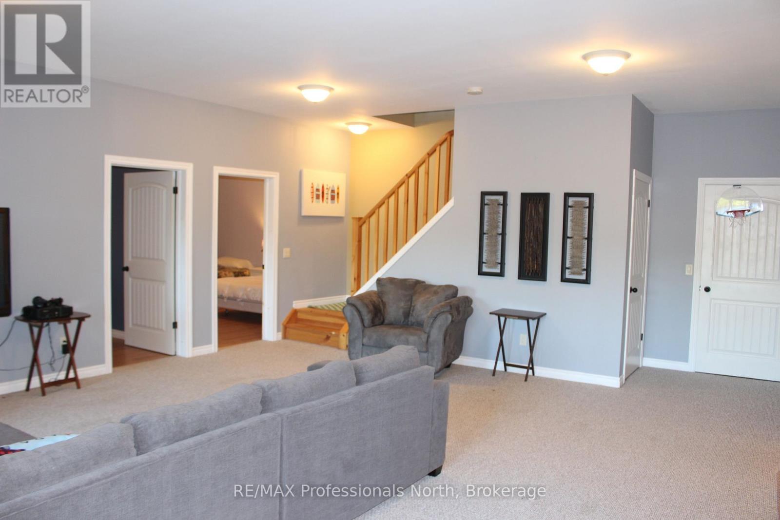 98 LYNX DRIVE - Image 26