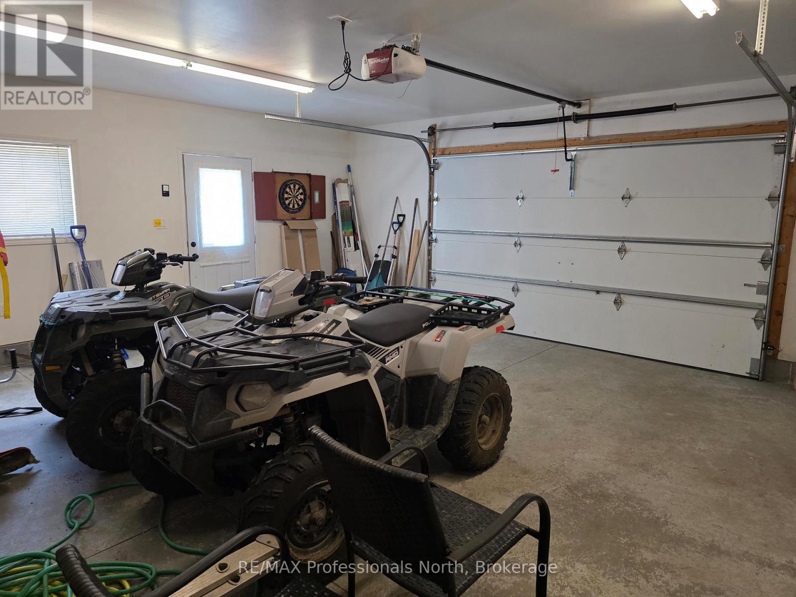 98 LYNX DRIVE - 50